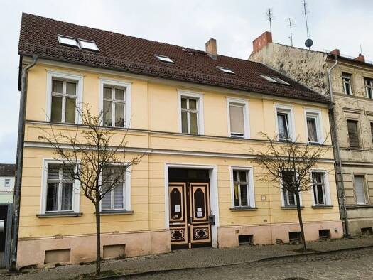 Wohnung zum Kauf 100.000 € 4 Zimmer 95 m² Luckenwalde Luckenwalde 14943