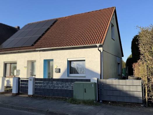 Doppelhaushälfte zum Kauf 149.000 € 3 Zimmer 69 m² 299 m² Grundstück Delmenhorst 27753