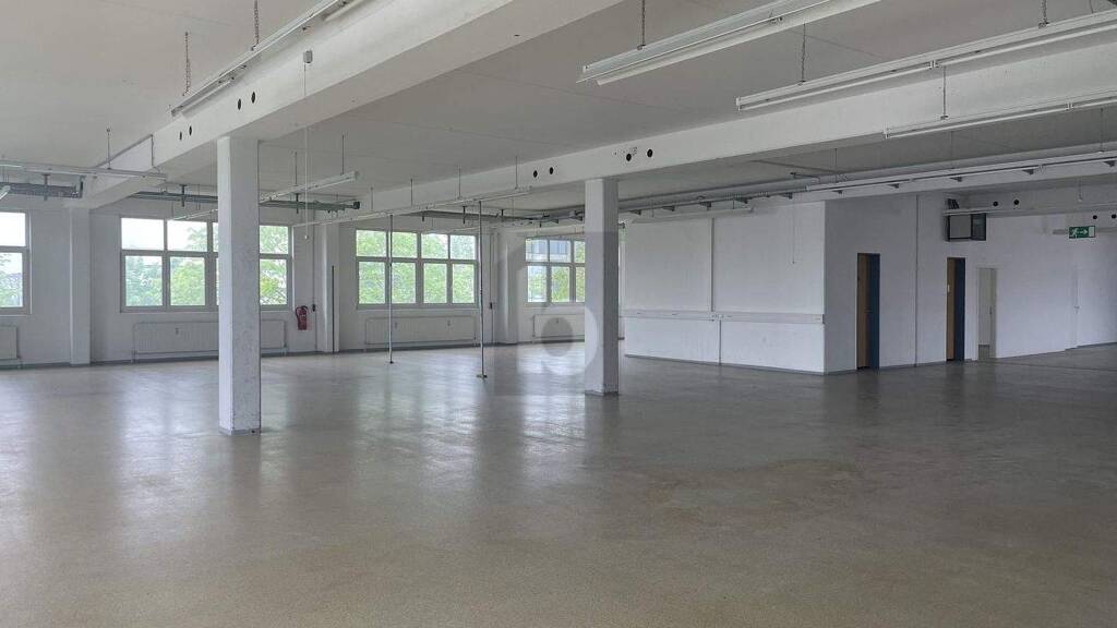 Lagerhalle zur Miete 2.400 € 406 m² Lagerfläche Gernlinden Maisach 82216