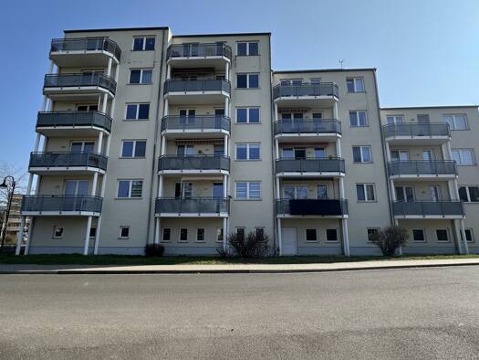 Wohnung zum Kauf 79.950 € 2 Zimmer 67,8 m² 1. Geschoss Gräfenhainichen Gräfenhainichen 06773