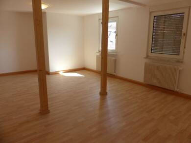 Wohnung zur Miete 539 € 2 Zimmer 63 m² Dachgeschoss frei ab sofort Arnstein Arnstein 97450