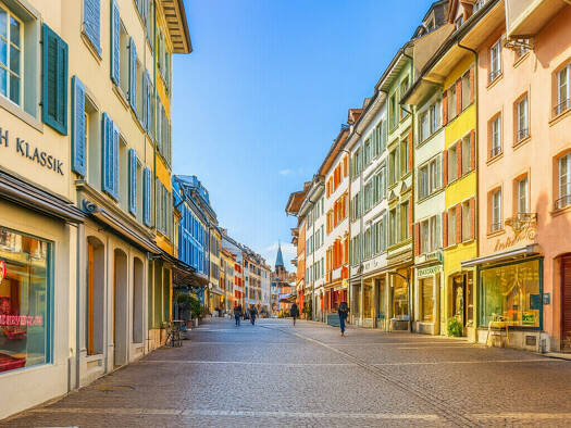 Praxis zur Miete 21,67 CHF 8 Zimmer teilbar ab 180 m² Liestal 4410