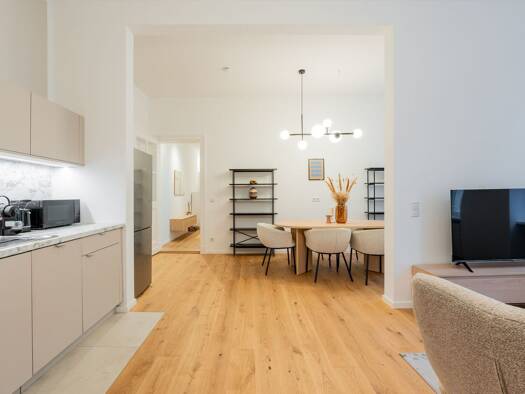 Wohnung zur Miete 2.112 € 2 Zimmer 67 m² 2. Geschoss Lübecker Str. 44 Moabit Berlin 10559