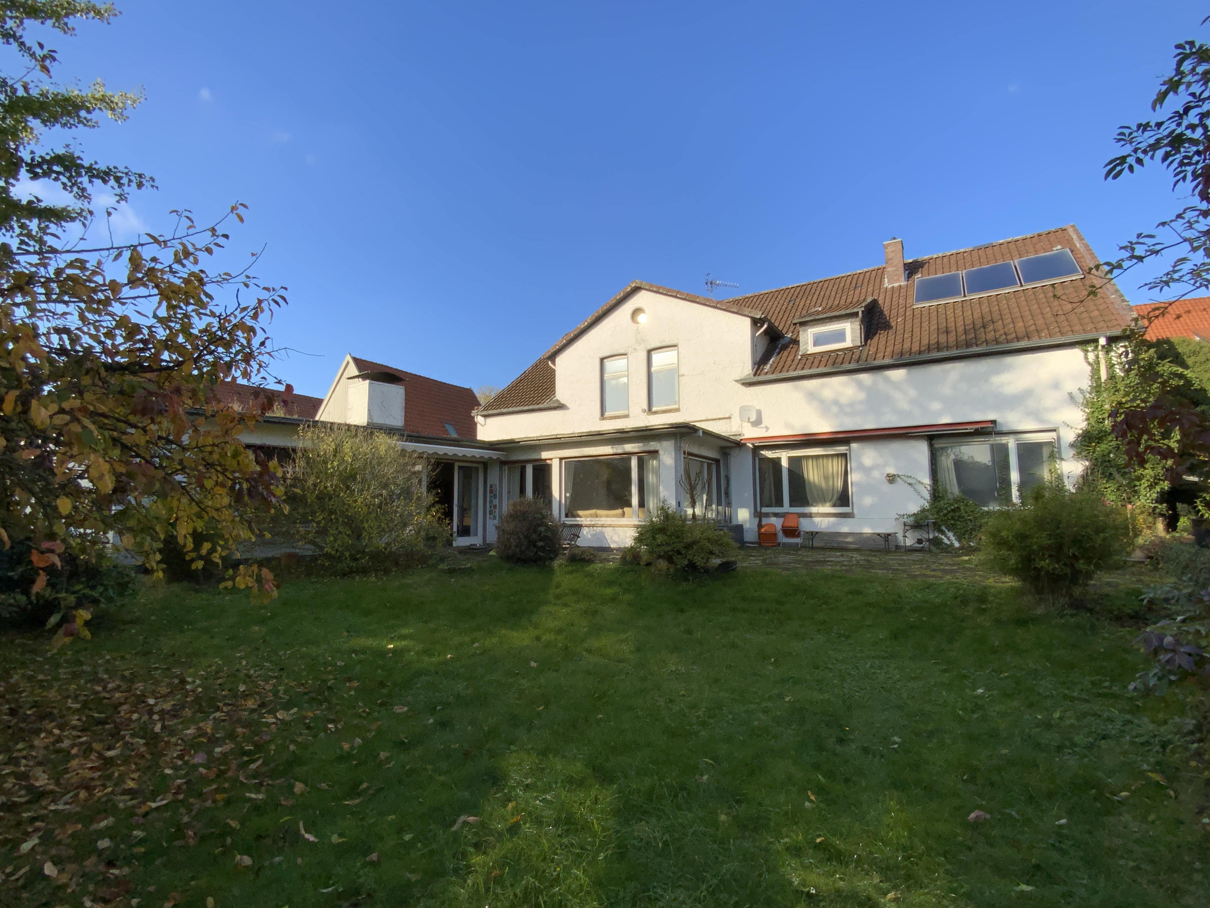 Mehrfamilienhaus zum Kauf 610.000 € 10 Zimmer 350 m²<br/>Wohnfläche 1.207 m²<br/>Grundstück Lemgo Lemgo 32657