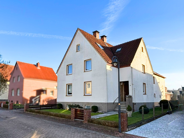 Haus zum Kauf 240.000 € 8 Zimmer 146 m² 875 m² Grundstück Aerzen 31855