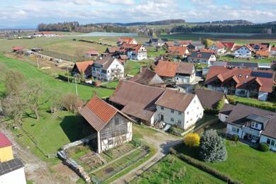 Bauernhaus zum Kauf 1.200.000 € 2.055 m² Grundstück Retterschen Kressbronn 88079