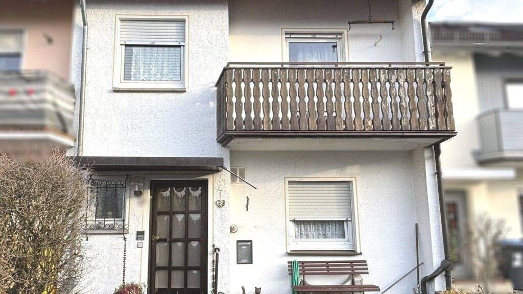 Reihenmittelhaus zum Kauf 320.000 € 4,5 Zimmer 107,3 m² 189 m² Grundstück Plüderhausen 73655