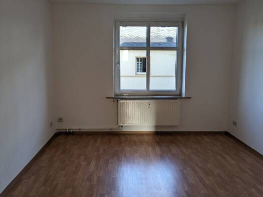 Wohnung zur Miete 370 € 2 Zimmer 60 m² 1. Geschoss frei ab sofort Höderlinstraße 2 Furth Chemnitz 09114