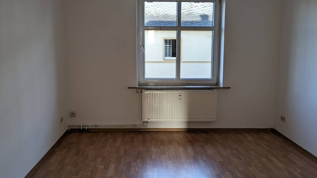 Wohnung zur Miete 370 € 2 Zimmer 60 m² 1. Geschoss frei ab sofort Höderlinstraße 2 Furth Chemnitz 09114