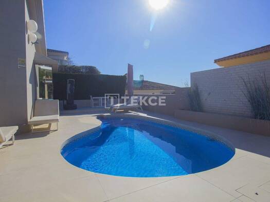 Einfamilienhaus zum Kauf 1.395.000 € 4 Zimmer 235 m² 591 m² Grundstück Málaga 29630