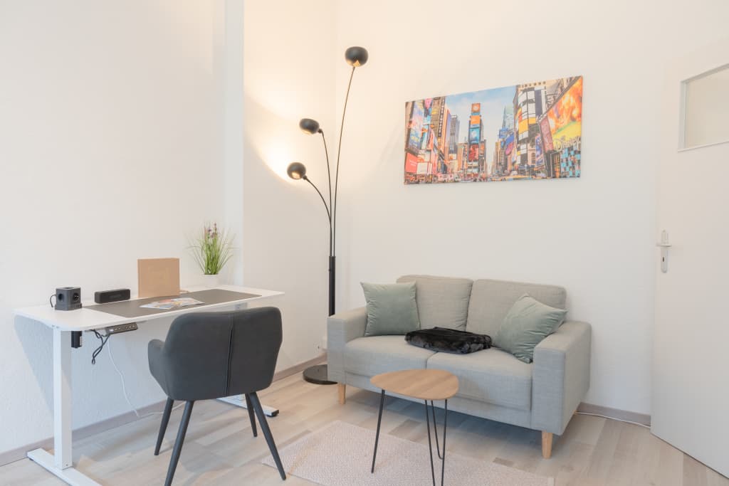 Wohnung zur Miete Wohnen auf Zeit 1.474 € 4 Zimmer 41 m²<br/>Wohnfläche ab sofort<br/>Verfügbarkeit Geibelstraße Südstadt Hannover 30173