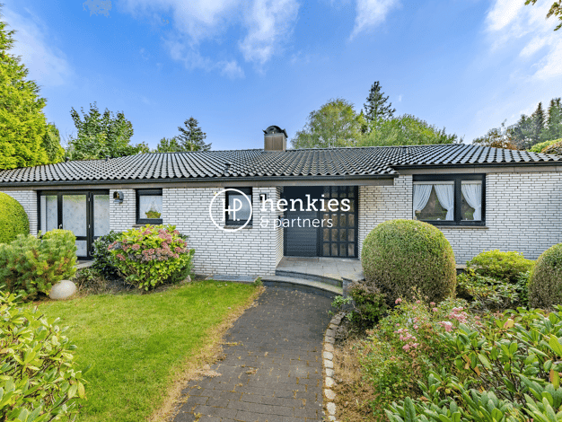 Bungalow zum Kauf 895.000 € 5 Zimmer 200,1 m² 1.045 m² Grundstück Sasel Hamburg 22393