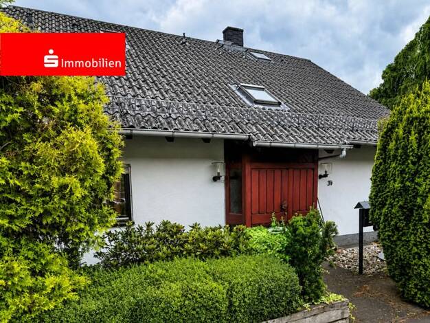 Einfamilienhaus zum Kauf 361.000 € 8 Zimmer 220 m² 2.282 m² Grundstück frei ab sofort Rauschenberg 35282