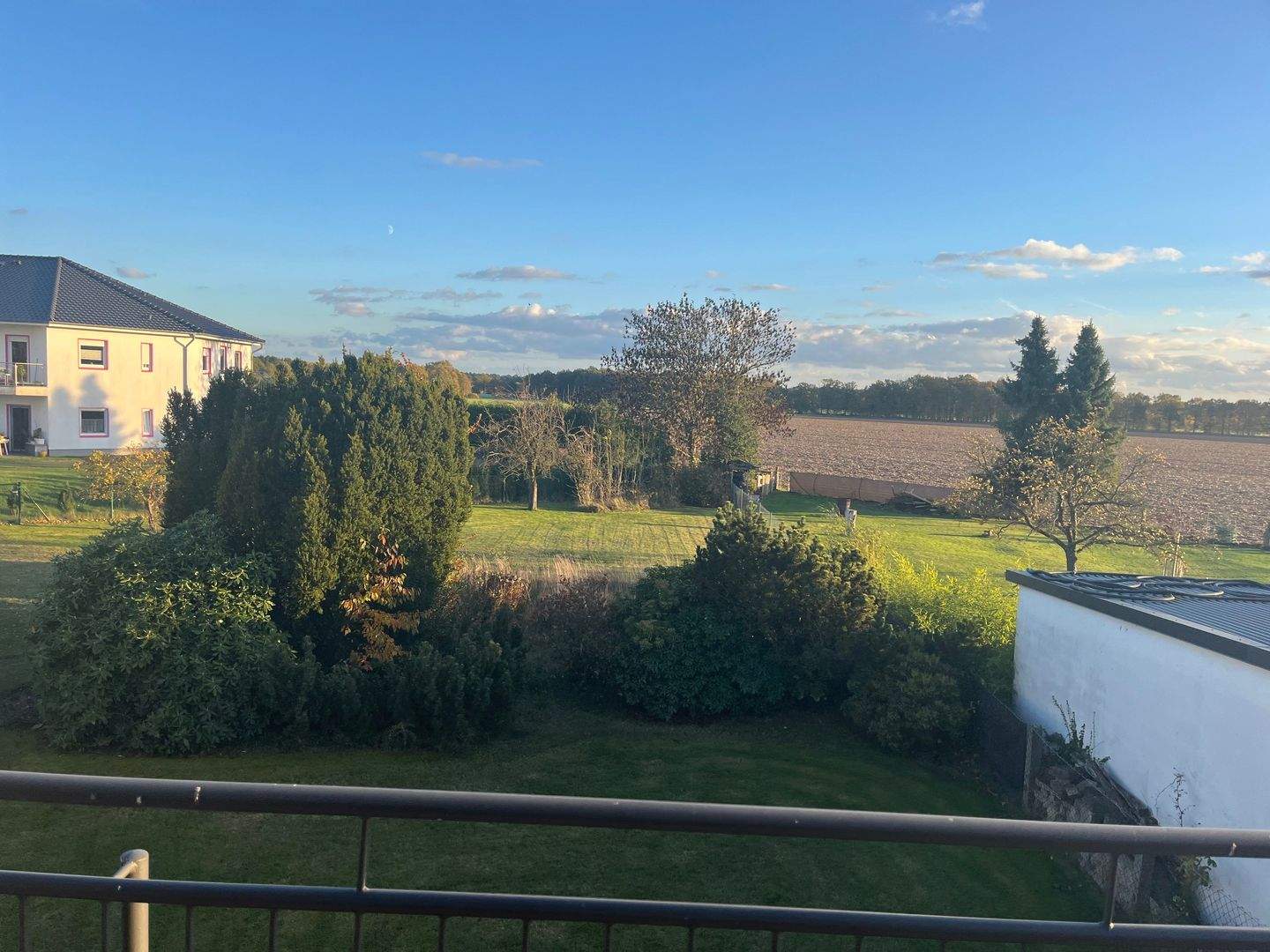 Immobilie in Ehra-Lessien - Einfamilienhaus mit Werkstatt großem Grundstück - Bild 2