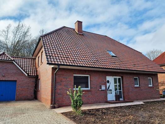 Einfamilienhaus zum Kauf provisionsfrei 355.000 € 6 Zimmer 210 m² 830 m² Grundstück Jöllemannstraße 8 Holte-Lastrup Lähden 49774