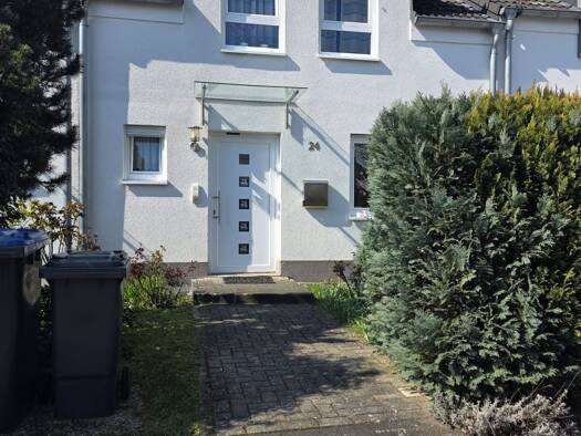 Reihenhaus zur Miete 1.620 € 4 Zimmer 140 m² 262 m² Grundstück frei ab 01.07.2026 Konz 54329