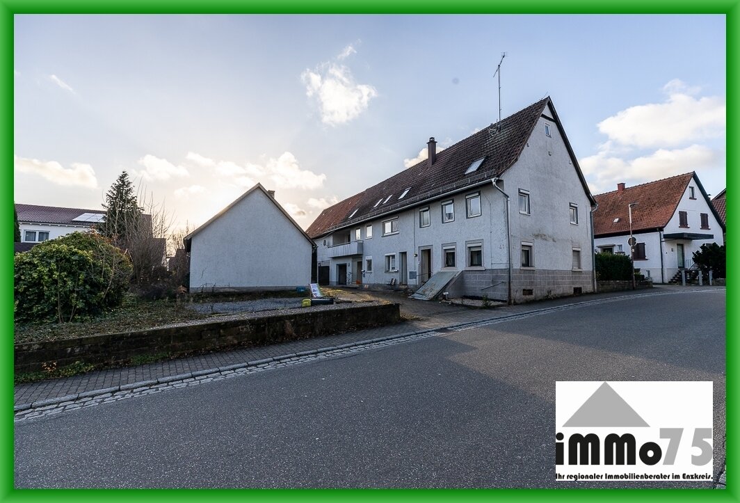 Mehrfamilienhaus zum Kauf 549.000 € 17 Zimmer 307 m²<br/>Wohnfläche 1.837 m²<br/>Grundstück Kleinvillars Knittlingen 75438