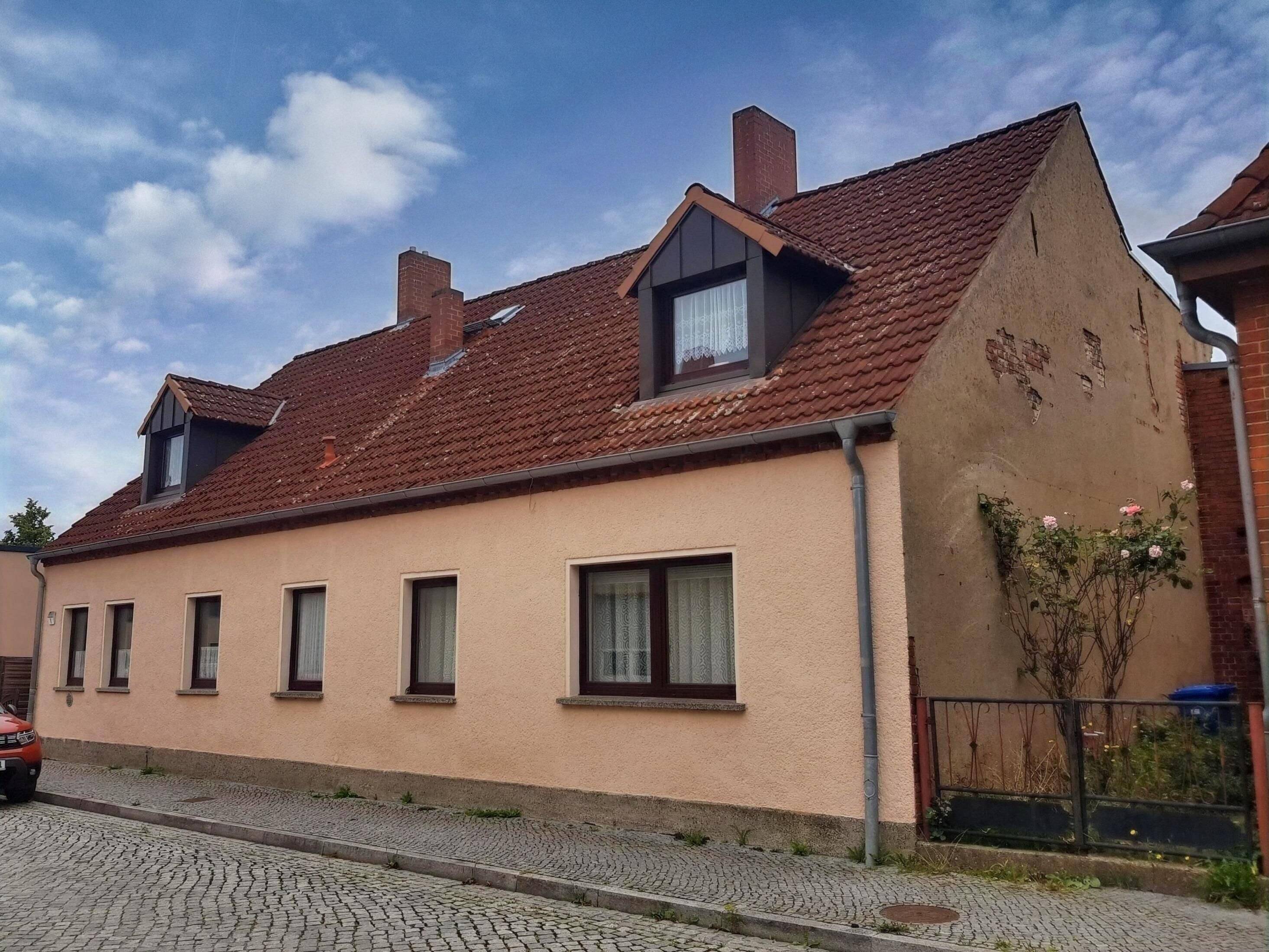 Mehrfamilienhaus zum Kauf 125.000 € 9 Zimmer 230 m²<br/>Wohnfläche 615 m²<br/>Grundstück Havelberg Havelberg 39539