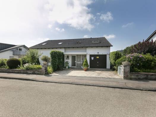Mehrfamilienhaus zum Kauf provisionsfrei 525.000 € 12 Zimmer 279,4 m² 673 m² Grundstück Albeck Langenau 89129