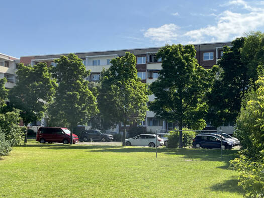 Wohnung zur Miete 370 € 4 Zimmer 66 m² 1. Geschoss frei ab 01.05.2026 Daniel-Defoe-Straße 7 Westliche Neustadt Halle (Saale) 06126