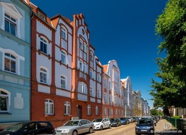 Wohnung zur Miete 434 € 2 Zimmer 62 m² 3. Geschoss frei ab 15.11.2024 Kutzstraße 4 Helmholtzstraße Magdeburg 39112