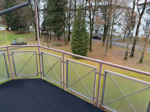 Wohnung zur Miete 580 € 1 Zimmer 40 m² Geschoss 2/3 frei ab 01.01.2026 Hofer Straße 8 Traunreut 83301