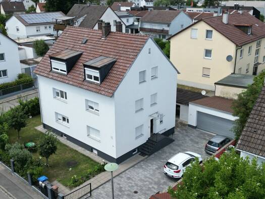 Mehrfamilienhaus zum Kauf 549.000 € 9 Zimmer 225 m² 560 m² Grundstück frei ab 01.01.2026 Straubing 94315