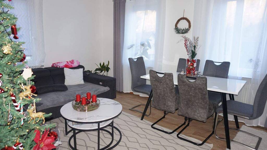 Wohnung zur Miete 475 € 3 Zimmer 67 m² frei ab sofort Rausteinstraße 5 Schramberg 78713