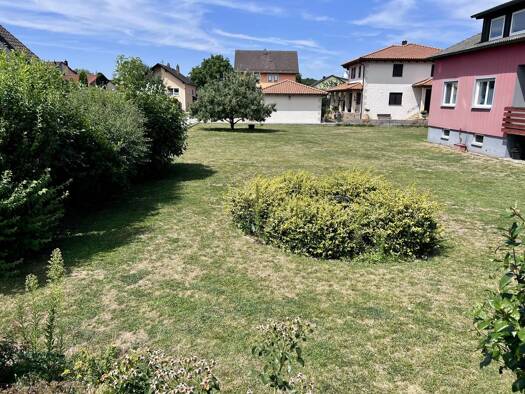 Mehrfamilienhaus zum Kauf 498.000 € 7 Zimmer 216 m² 1.393 m² Grundstück Teublitz Teublitz 93158