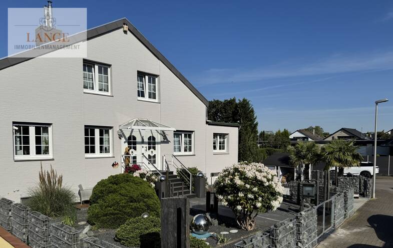 Mehrfamilienhaus zum Kauf 859.500 € 7 Zimmer 200 m² 567 m² Grundstück Isernhagen N.B. Isernhagen 30916