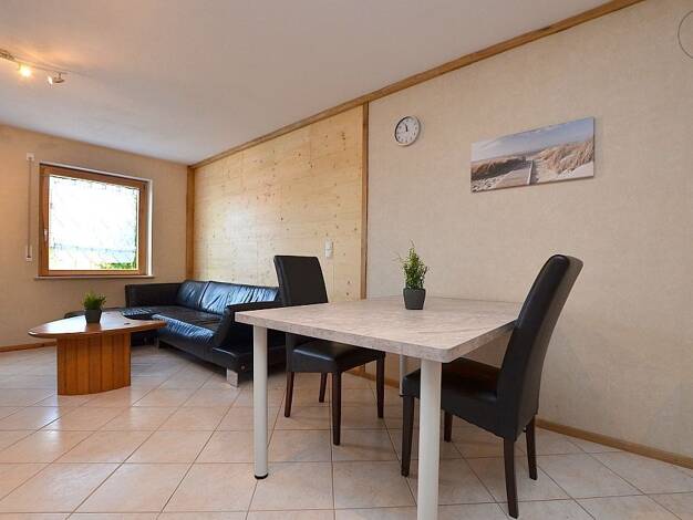 Studio zur Miete 665 € 1 Zimmer 40 m² EG frei ab sofort Helmstadt 97264