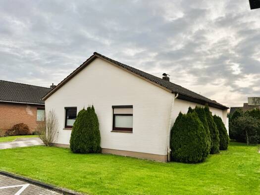 Haus zum Kauf 225.000 € 4 Zimmer 96,5 m² 564 m² Grundstück An der Balje Kirchhammelwarden Brake 26919