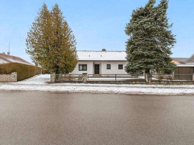 Einfamilienhaus zum Kauf 890.000 € 109 m² 2.040 m² Grundstück Waldkraiburg 84478