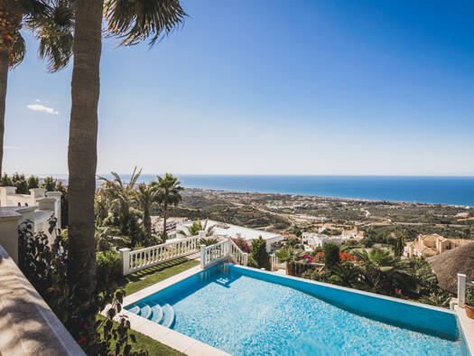 Einfamilienhaus zum Kauf 2.950.000 € 795 m² 1.490 m² Grundstück Altos de los Monteros 0