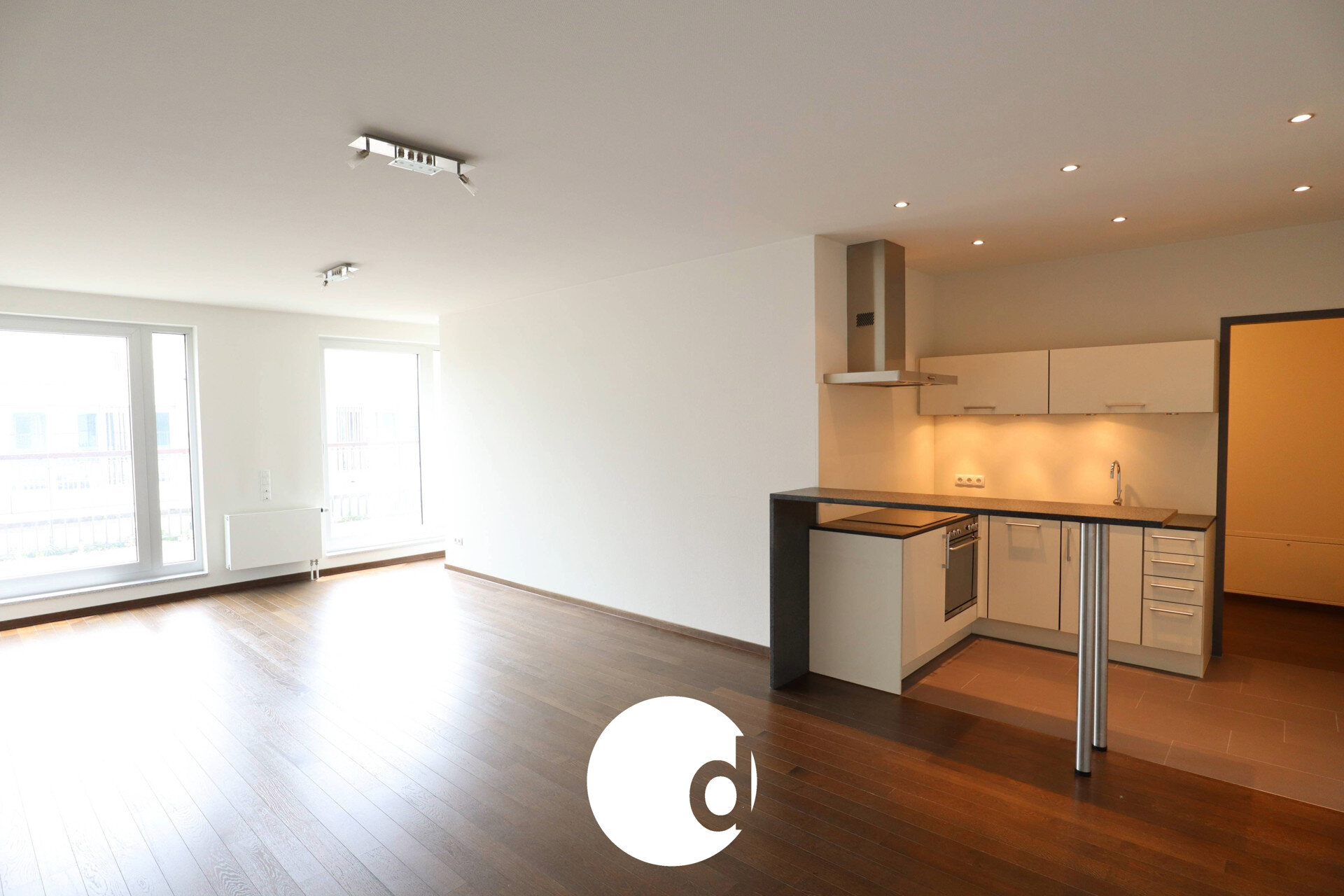 Penthouse zur Miete 1.400 € 2 Zimmer 72 m²<br/>Wohnfläche 5.<br/>Geschoss ab sofort<br/>Verfügbarkeit Neue Vorstadt Stuttgart 70173