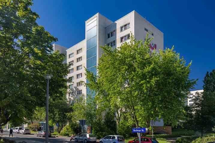 Wohnung zur Miete 405 € 2 Zimmer 57 m²<br/>Wohnfläche 3.<br/>Geschoss 14.12.2024<br/>Verfügbarkeit Herzberger Str. 4 Prohlis-Nord (Jacob-Winter-Platz) Dresden 01239