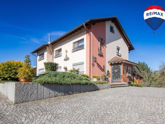 Mehrfamilienhaus zum Kauf 650.000 € 9 Zimmer 155 m² 1.217 m² Grundstück Berwangen Dettighofen 79802