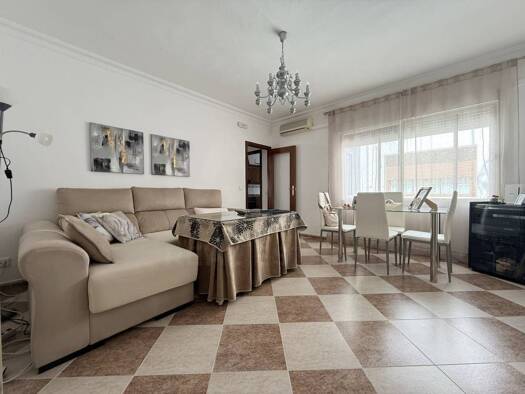 Wohnung zum Kauf 136.000 € 4 Zimmer 106 m² 2. Geschoss Lepe 21440