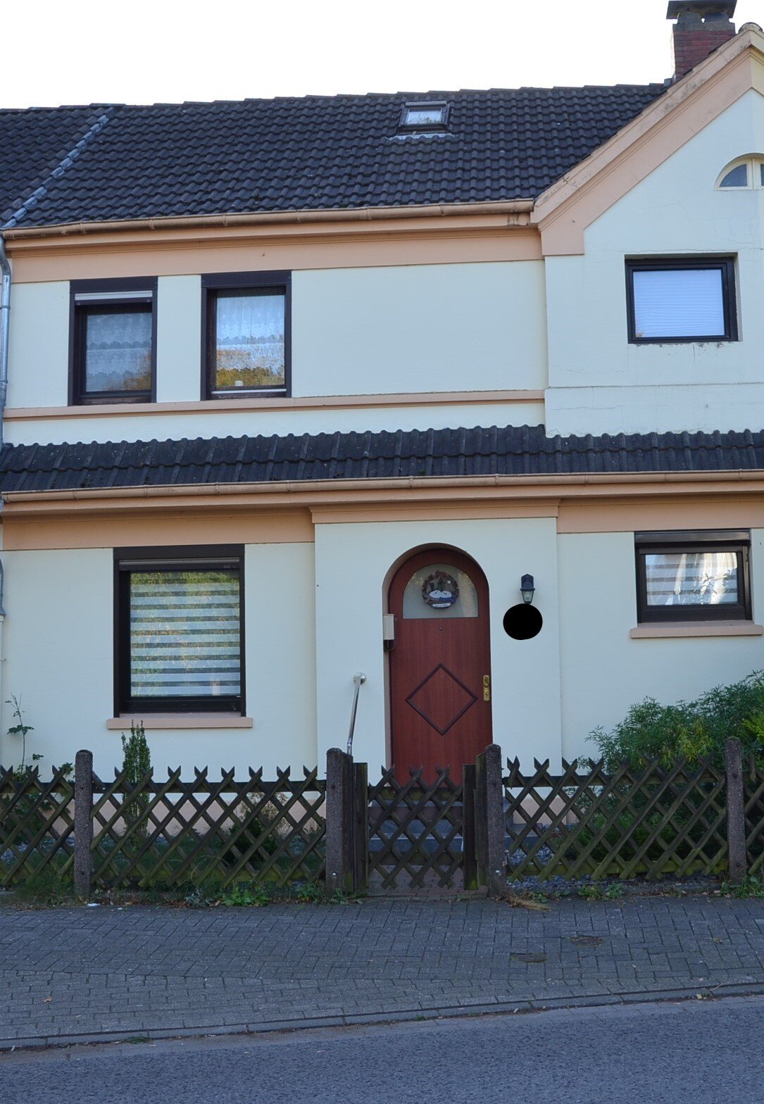 Reihenmittelhaus zum Kauf 194.000 € 4 Zimmer 90,1 m²<br/>Wohnfläche 247 m²<br/>Grundstück Schafkoven - Donneresch - Tappenort Delmenhorst 27751