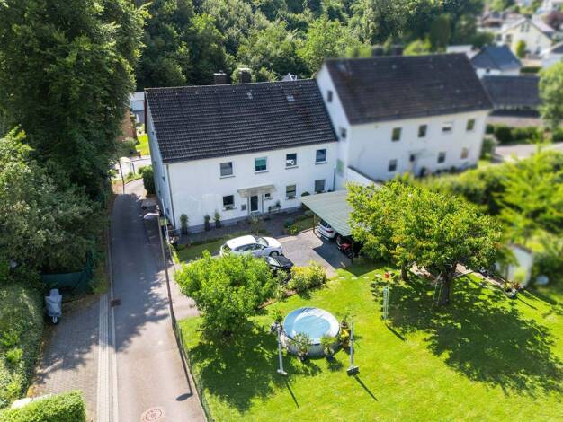 Mehrfamilienhaus zum Kauf 445.000 € 8 Zimmer 203,2 m² 641 m² Grundstück Bröl Hennef (Sieg) 53773