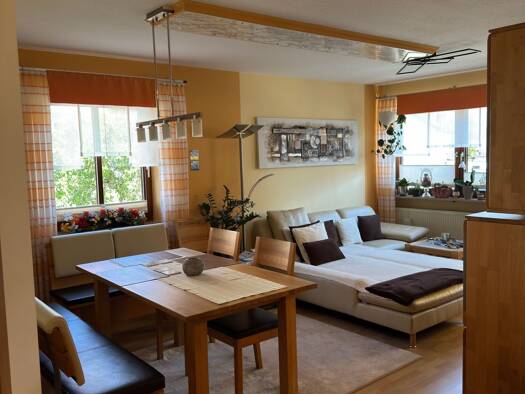 Wohnung zum Kauf provisionsfrei 329.000 € 3 Zimmer 75 m² Geschoss 1/3 frei ab 01.08.2027 Neumarkt Neumarkt in der Oberpfalz 92318