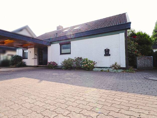 Einfamilienhaus zum Kauf 749.000 € 5 Zimmer 180 m² 1.104 m² Grundstück Sasel Wandsbek 22393