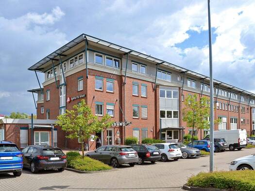 Praxis zur Miete 7,50 € 15 Zimmer 500 m² Bürofläche Stade 21680