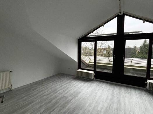 Wohnung zur Miete 400 € 2 Zimmer 56,9 m² 2 Geschosse frei ab sofort Liebigstraße 7 Lehe Bremerhaven 27580