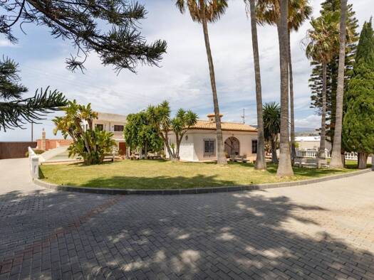 Villa zum Kauf 595.000 € 4 Zimmer 439 m² 5.100 m² Grundstück Motril 18600