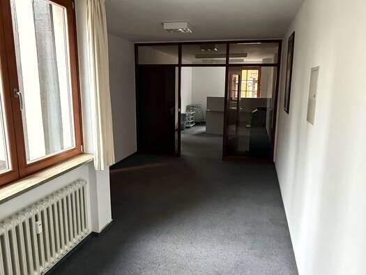 Wohnung zur Miete 1.200 € 4,5 Zimmer 127 m² Geschoss 1/2 frei ab sofort Innenstadt Hameln 31785