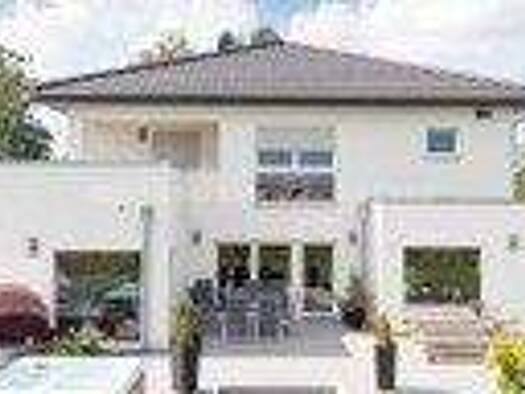 Stadthaus zum Kauf 419.481 € 7 Zimmer 181,8 m² 728 m² Grundstück Frensdorf Frensdorf/Schlüsselau 96158