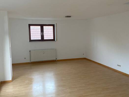 Maisonette zur Miete 1.450 € 4,5 Zimmer 145 m² Geschoss 3/3 frei ab 01.10.2026 Bad Urach Bad Urach 72574