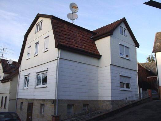 Einfamilienhaus zur Miete 680 € 5 Zimmer 100 m² 170 m² Grundstück frei ab 01.01.2026 Rothenhof Rödental OT Rothenhof 96472