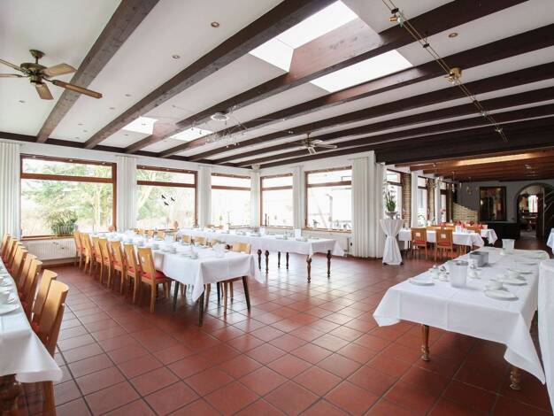 Mehrfamilienhaus zum Kauf als Kapitalanlage geeignet 449.000 € 10 Zimmer 531 m² 4.142 m² Grundstück Wilsche Gifhorn 38518